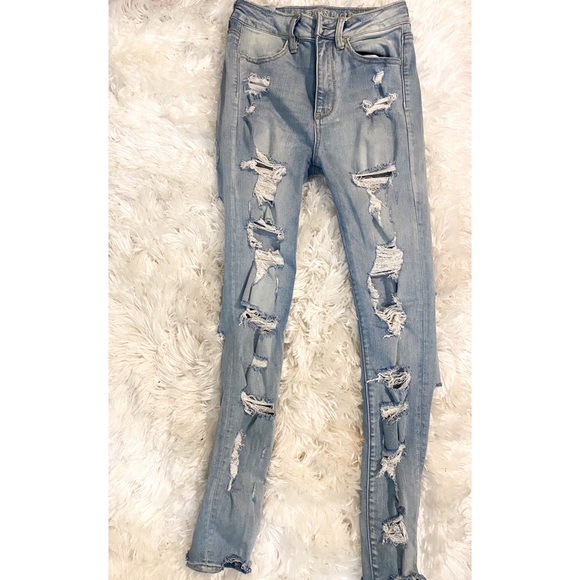 American Eagle high rise jeans - Picture 2 of 4